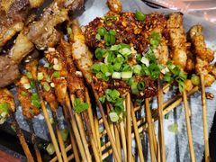 泼辣猪小串-木屋烧烤(双榆树店)