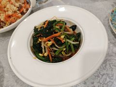 -汗腾格里·风味餐厅(新疆驻京办店)