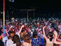 -金巴兰海滩烛光bbq