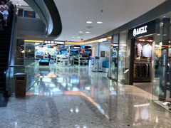 店内环境-东荟城名店仓