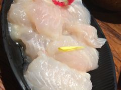 金沙江龙鱼-老牌坊云南鱼豆花火锅(哈西万达店)