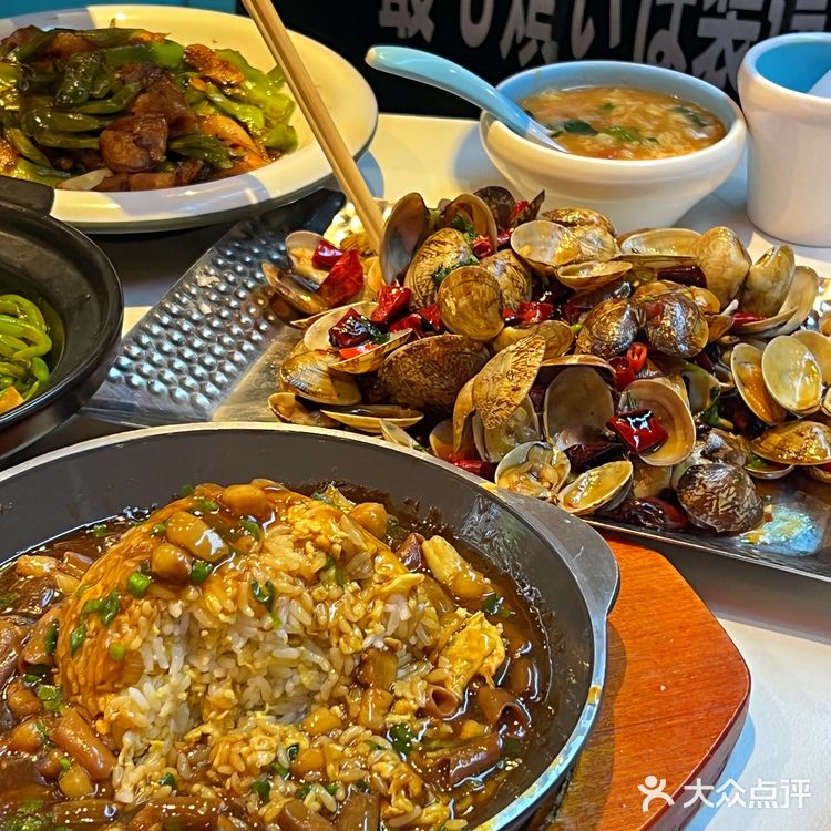 海肠捞饭不愧是招牌🥹四真的太香了 一口香到姥姥家！