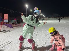-济南卧虎山滑雪场