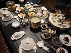 -半岛翡丽海鲜自助餐厅(观风亭店)
