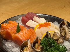 -枝魯枝魯自助料理
