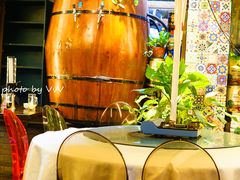 -刘姐啤酒鱼民族演艺餐厅(西街总店)