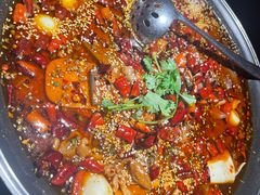 -麻六记(凤凰汇店)