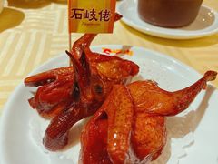 招牌烤乳鸽-石岐佬中山菜馆(张溪店)