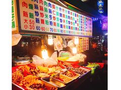 -六合夜市