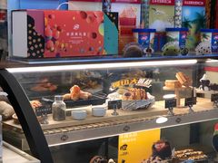 -DQ·蛋糕·冰淇淋(大宁国际商业广场店)