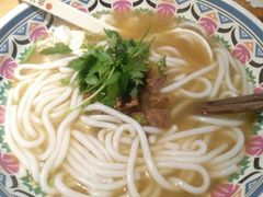 -鑫花溪牛肉米粉(人民广场店)