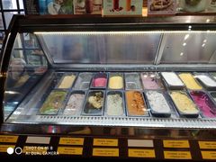 大堂-莓园冰淇淋店