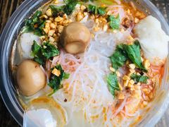 -花儿姐与战哥的美食档