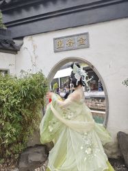 -一揽芳华汉服旗袍体验馆(拙政园店)