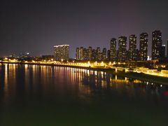 -南京眼步行桥