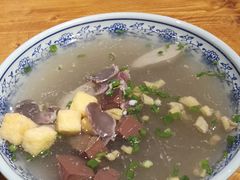 -冯鑫记南京鸭血粉丝汤(南京南站店)