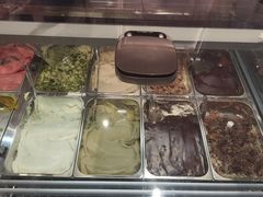 -VENCHI 闻绮(上海佛罗伦萨小镇店)