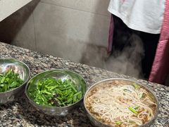 -正宗杨记普洱酸醋米线(总店)