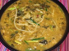 小锅米线-香巴拉云南餐厅(华莱坞店)