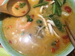 -越弥越南传统美食馆