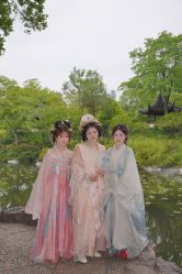 -一揽芳华汉服旗袍体验馆(拙政园店)