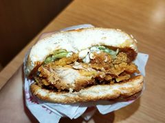 麦辣鸡腿堡-麦当劳(杭州西湖银泰百货店)