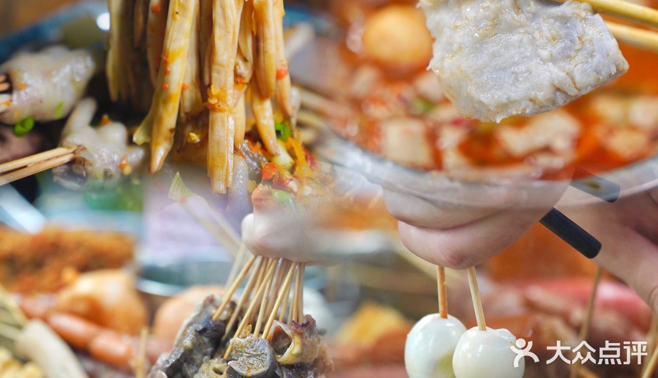 湖南人宝藏麻辣烫🥘没招牌、没门面、在街角🏘 