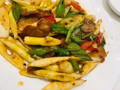 竹笋炒土猪肉-冯姐生蚝(迎宾广场店)