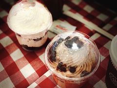 -红宝石·鲜奶小方·海派西点房(南丹店)