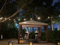 -三亚艾迪逊酒店·海滩烧烤 BARBACOA·现场乐队·浪漫晚餐·烧烤海鲜