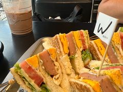 -W COLLECTIVE  DESSERT SHOP