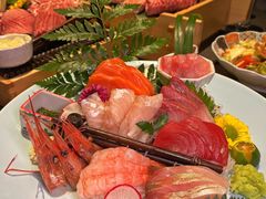 -铭牛烧肉·和牛海鲜自助(高新月牙湖店)