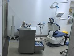 -雅悦齿科(顾村公园店)