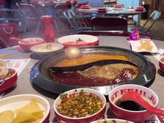 -生活如沸·顺德水牛奶火锅(大学路店)