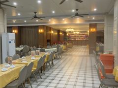 -鹏城人家海鲜酒家·23年老字号(较场尾店)