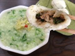 -舒小笼松针小笼包