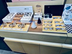 -LOHO眼镜(上海晶耀前滩商场店)