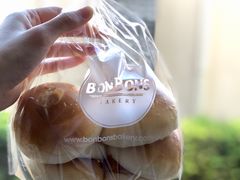 TaroDinnerRoll-Bonbons Bakery(Burwood)