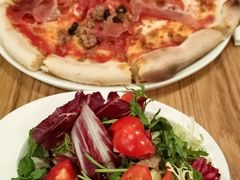 -城市大道红炉披萨烘焙坊