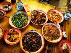 麻辣大螺丝-老三样·美食研究中心(世贸路店)