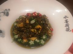 -龙少爷碳火干锅(环球中心店)