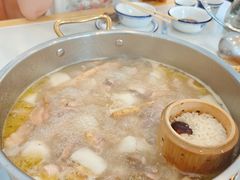 -朴小妹人参鸡汤火锅(长白山万达店)