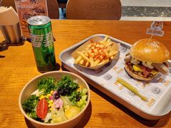 -HUZI虎滋精酿餐吧(京西大悦城店)