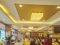 -御满江海鲜酒家(洛溪新城店)