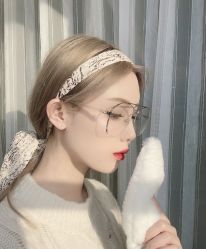 -AYO SALON