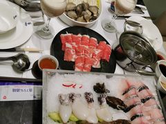 -红鼎豆捞·非遗鲍皇汤火锅(宝丰路店)