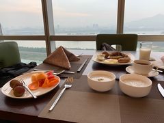 -湖景知味西餐厅•自助餐• 轻食(南京金茂威斯汀大酒店)