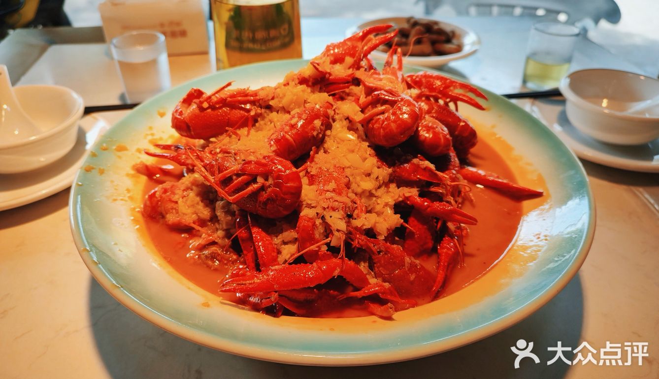 夏日夜宵C位｜这家小龙虾太能打了