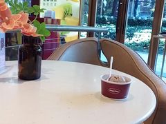 靠窗位-哈根达斯(宁波和义店)