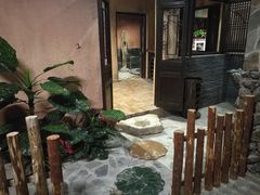 -泉城欧乐堡戏水湾艺术养生温泉